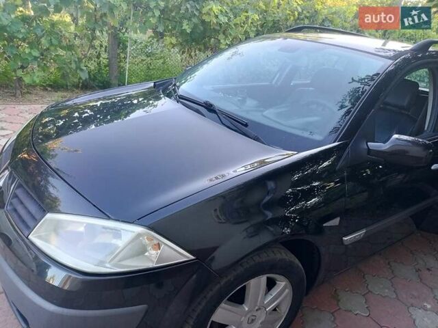 Рено Меган 2004 у Шаргороде на Automoto.ua Чорний Рено Меган, об'ємом двигуна 1.6 л та пробігом 211 тис. км за 4400 $, фото 8 на Automoto.ua