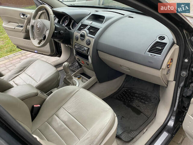 Чорний Рено Меган, об'ємом двигуна 1.6 л та пробігом 289 тис. км за 4200 $, фото 15 на Automoto.ua