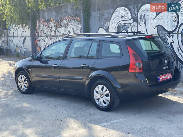 Черный Рено Меган, объемом двигателя 1.6 л и пробегом 230 тыс. км за 4599 $, фото 9 на Automoto.ua