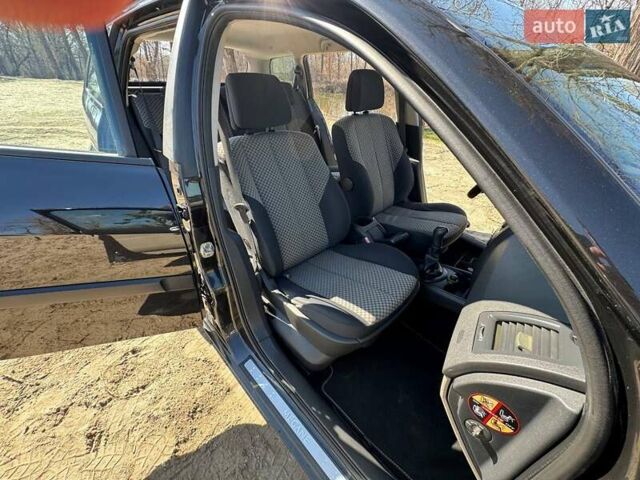 Черный Рено Меган, объемом двигателя 1.6 л и пробегом 168 тыс. км за 4950 $, фото 57 на Automoto.ua