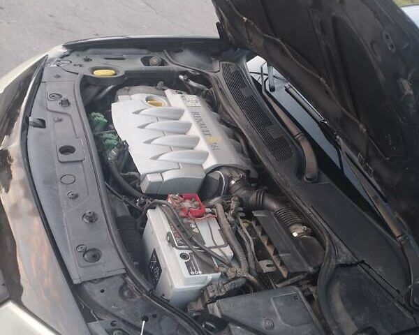 Черный Рено Меган, объемом двигателя 1.6 л и пробегом 250 тыс. км за 3600 $, фото 13 на Automoto.ua