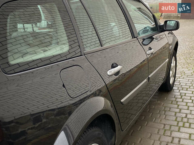 Чорний Рено Меган, об'ємом двигуна 1.6 л та пробігом 289 тис. км за 4200 $, фото 11 на Automoto.ua