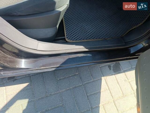 Рено Меган 2004 в Черновцах на Automoto.ua Черный Рено Меган, объемом двигателя 1.46 л и пробегом 407 тыс. км за 4300 $, фото 10 на Automoto.ua