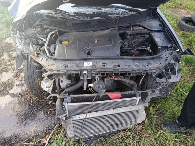 Черный Рено Меган, объемом двигателя 0 л и пробегом 286 тыс. км за 1100 $, фото 1 на Automoto.ua