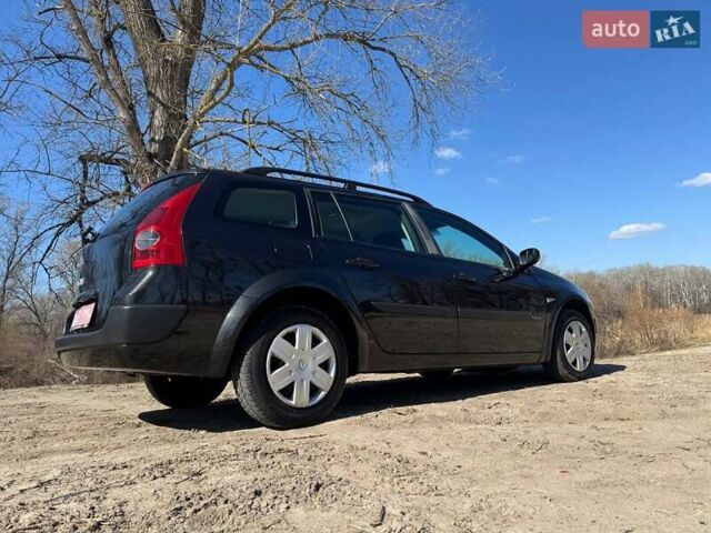 Черный Рено Меган, объемом двигателя 1.6 л и пробегом 168 тыс. км за 4950 $, фото 29 на Automoto.ua