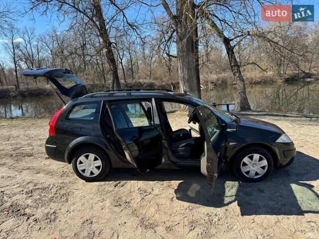 Черный Рено Меган, объемом двигателя 1.6 л и пробегом 168 тыс. км за 4950 $, фото 80 на Automoto.ua