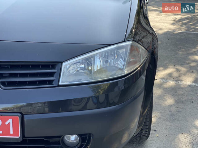 Черный Рено Меган, объемом двигателя 1.6 л и пробегом 230 тыс. км за 4599 $, фото 8 на Automoto.ua