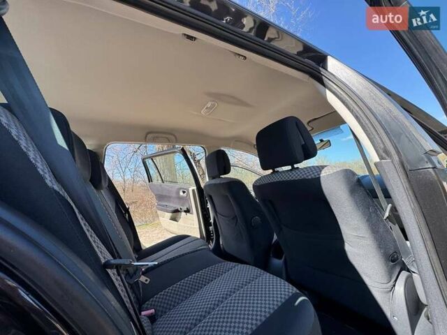 Черный Рено Меган, объемом двигателя 1.6 л и пробегом 168 тыс. км за 4950 $, фото 52 на Automoto.ua