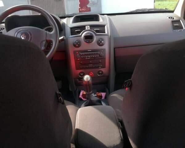 Чорний Рено Меган, об'ємом двигуна 1.46 л та пробігом 267 тис. км за 4900 $, фото 11 на Automoto.ua