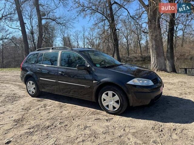 Черный Рено Меган, объемом двигателя 1.6 л и пробегом 168 тыс. км за 4950 $, фото 36 на Automoto.ua