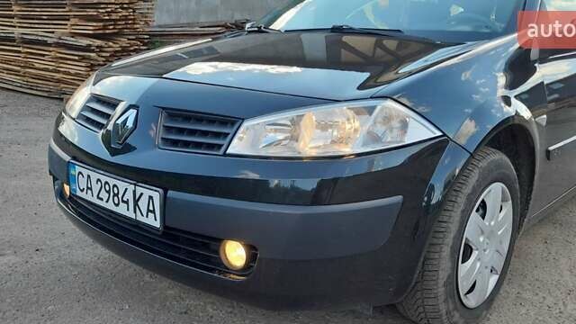 Черный Рено Меган, объемом двигателя 1.6 л и пробегом 139 тыс. км за 5500 $, фото 3 на Automoto.ua