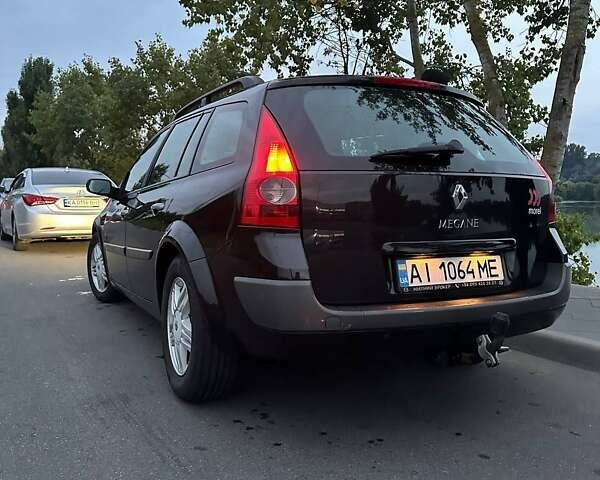 Чорний Рено Меган, об'ємом двигуна 2 л та пробігом 285 тис. км за 4800 $, фото 9 на Automoto.ua