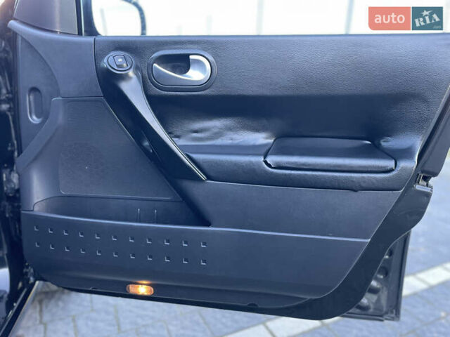 Черный Рено Меган, объемом двигателя 1.46 л и пробегом 316 тыс. км за 3550 $, фото 24 на Automoto.ua