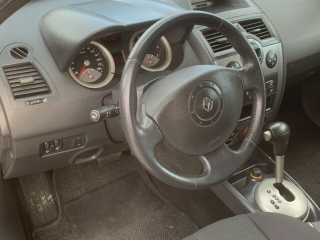 Черный Рено Меган, объемом двигателя 1.6 л и пробегом 1 тыс. км за 4500 $, фото 7 на Automoto.ua