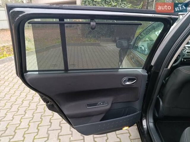 Черный Рено Меган, объемом двигателя 1.6 л и пробегом 223 тыс. км за 4399 $, фото 18 на Automoto.ua