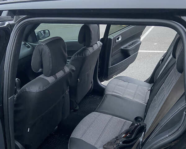 Чорний Рено Меган, об'ємом двигуна 1.6 л та пробігом 228 тис. км за 4900 $, фото 23 на Automoto.ua