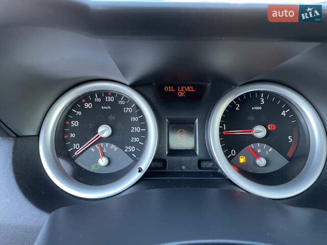 Черный Рено Меган, объемом двигателя 1.46 л и пробегом 316 тыс. км за 3550 $, фото 39 на Automoto.ua