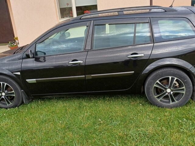 Чорний Рено Меган, об'ємом двигуна 2 л та пробігом 300 тис. км за 5300 $, фото 3 на Automoto.ua