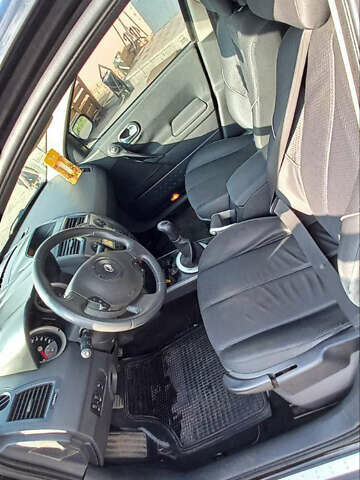 Черный Рено Меган, объемом двигателя 1.6 л и пробегом 215 тыс. км за 5000 $, фото 9 на Automoto.ua