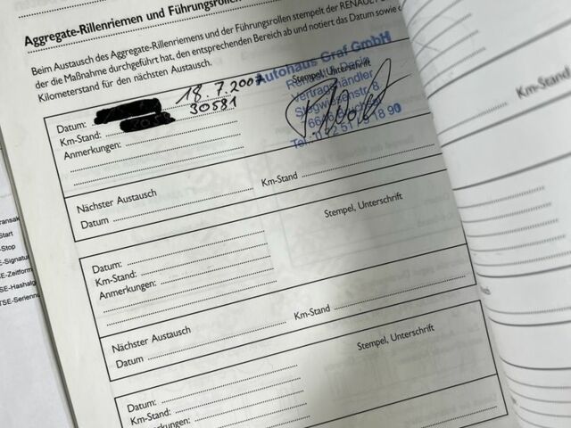 Черный Рено Меган, объемом двигателя 1.6 л и пробегом 204 тыс. км за 5199 $, фото 12 на Automoto.ua