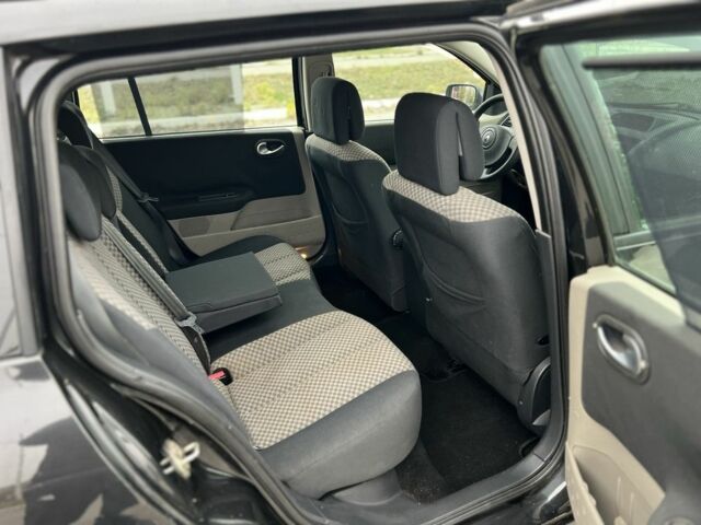 Черный Рено Меган, объемом двигателя 1.6 л и пробегом 204 тыс. км за 5199 $, фото 18 на Automoto.ua