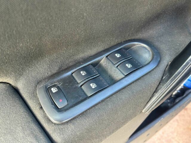 Черный Рено Меган, объемом двигателя 1.5 л и пробегом 330 тыс. км за 4990 $, фото 14 на Automoto.ua