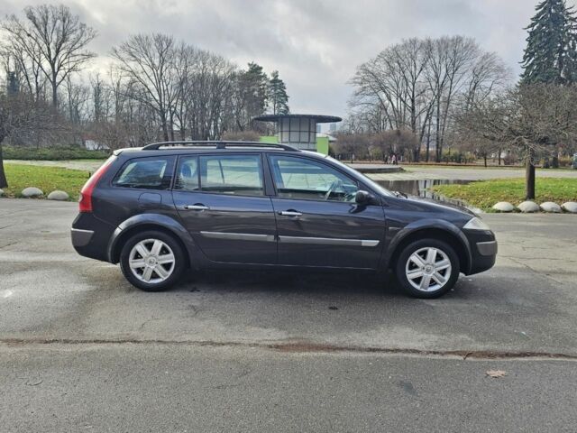 Черный Рено Меган, объемом двигателя 1.5 л и пробегом 200 тыс. км за 3200 $, фото 6 на Automoto.ua