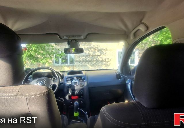 Черный Рено Меган, объемом двигателя 1.6 л и пробегом 287 тыс. км за 4250 $, фото 7 на Automoto.ua