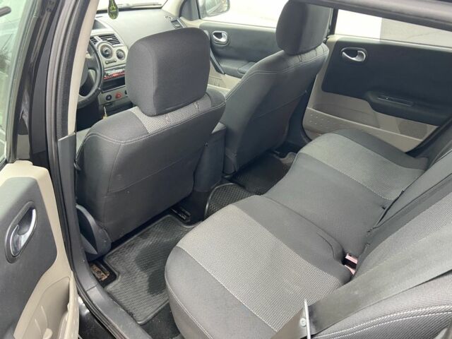 Черный Рено Меган, объемом двигателя 1.4 л и пробегом 140 тыс. км за 4900 $, фото 9 на Automoto.ua