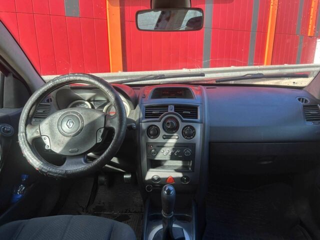 Черный Рено Меган, объемом двигателя 1.5 л и пробегом 330 тыс. км за 4990 $, фото 13 на Automoto.ua