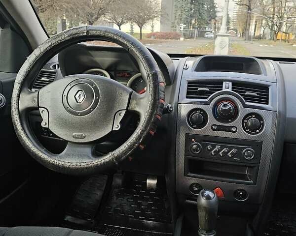Чорний Рено Меган, об'ємом двигуна 1.46 л та пробігом 330 тис. км за 3600 $, фото 16 на Automoto.ua