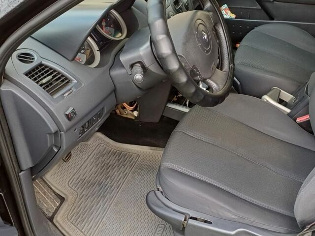 Чорний Рено Меган, об'ємом двигуна 2 л та пробігом 300 тис. км за 5300 $, фото 5 на Automoto.ua