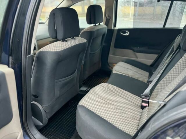 Чорний Рено Меган, об'ємом двигуна 1.6 л та пробігом 202 тис. км за 5300 $, фото 8 на Automoto.ua