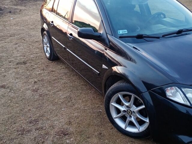 Черный Рено Меган, объемом двигателя 1.6 л и пробегом 273 тыс. км за 3797 $, фото 1 на Automoto.ua