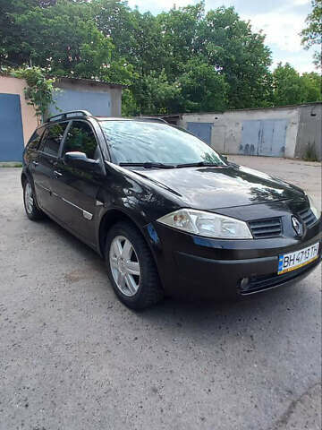 Черный Рено Меган, объемом двигателя 1.6 л и пробегом 215 тыс. км за 5000 $, фото 1 на Automoto.ua