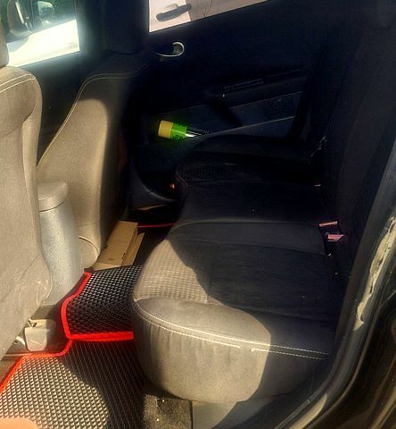 Черный Рено Меган, объемом двигателя 1.6 л и пробегом 287 тыс. км за 4250 $, фото 5 на Automoto.ua