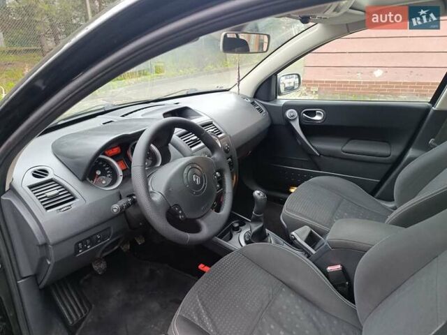 Черный Рено Меган, объемом двигателя 1.6 л и пробегом 223 тыс. км за 4399 $, фото 14 на Automoto.ua