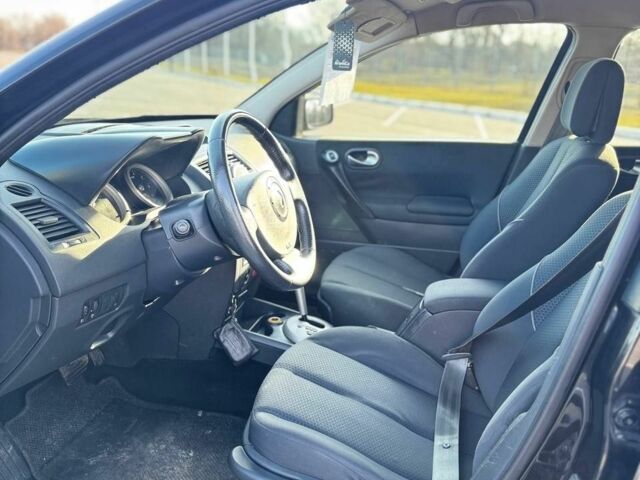 Черный Рено Меган, объемом двигателя 0 л и пробегом 280 тыс. км за 4200 $, фото 7 на Automoto.ua