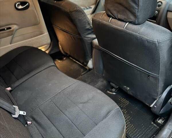 Черный Рено Меган, объемом двигателя 1.46 л и пробегом 282 тыс. км за 4499 $, фото 12 на Automoto.ua