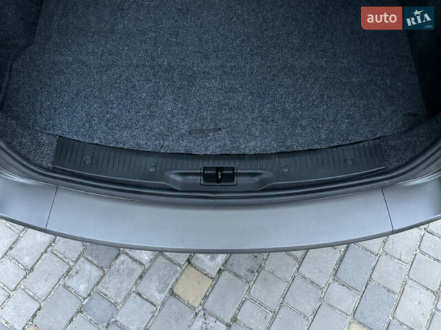 Черный Рено Меган, объемом двигателя 1.6 л и пробегом 68 тыс. км за 6899 $, фото 20 на Automoto.ua