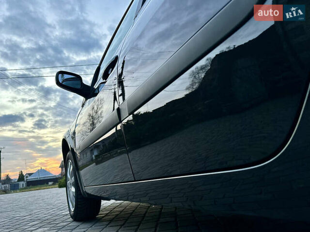 Черный Рено Меган, объемом двигателя 1.6 л и пробегом 68 тыс. км за 6899 $, фото 37 на Automoto.ua