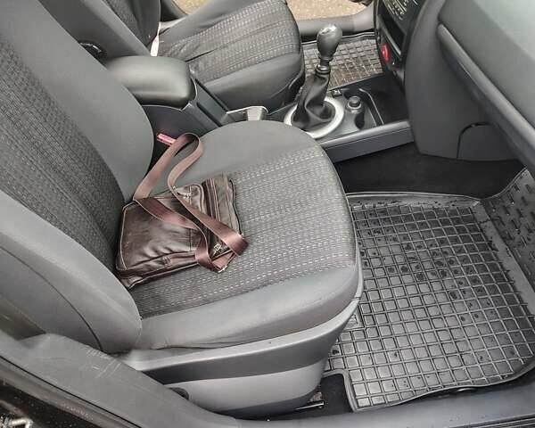 Черный Рено Меган, объемом двигателя 2 л и пробегом 261 тыс. км за 5500 $, фото 17 на Automoto.ua