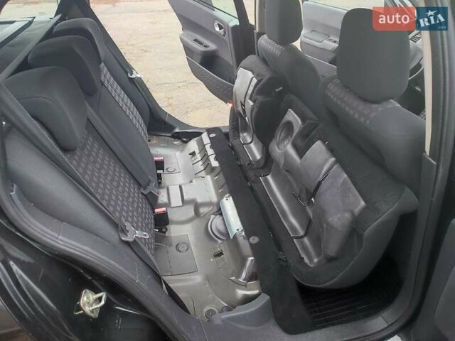 Чорний Рено Меган, об'ємом двигуна 1.6 л та пробігом 163 тис. км за 5600 $, фото 33 на Automoto.ua