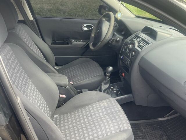 Рено Меган 2006 в Красилове на Automoto.ua Черный Рено Меган, объемом двигателя 1.9 л и пробегом 308 тыс. км за 5000 $, фото 11 на Automoto.ua