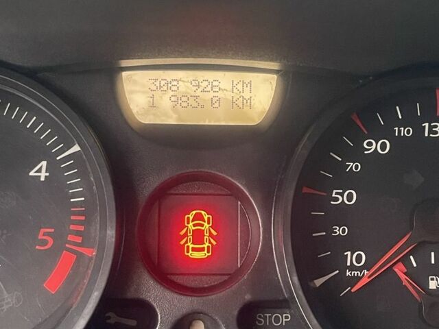 Рено Меган 2006 в Красилове на Automoto.ua Черный Рено Меган, объемом двигателя 1.9 л и пробегом 308 тыс. км за 5000 $, фото 4 на Automoto.ua