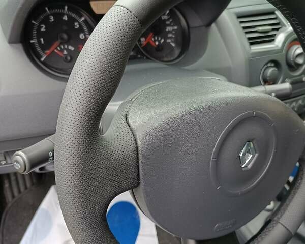 Черный Рено Меган, объемом двигателя 1.6 л и пробегом 186 тыс. км за 5600 $, фото 29 на Automoto.ua