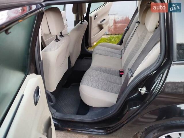 Рено Меган 2006 в Львове на Automoto.ua Черный Рено Меган, объемом двигателя 1.6 л и пробегом 194 тыс. км за 5000 $, фото 14 на Automoto.ua