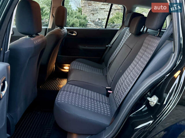 Черный Рено Меган, объемом двигателя 1.6 л и пробегом 68 тыс. км за 6899 $, фото 19 на Automoto.ua