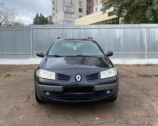 Рено Меган 2006 в Чернигове на Automoto.ua Черный Рено Меган, объемом двигателя 1.6 л и пробегом 260 тыс. км за 4900 $, фото 5 на Automoto.ua
