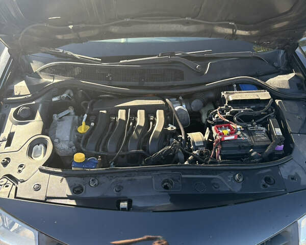 Чорний Рено Меган, об'ємом двигуна 1.6 л та пробігом 222 тис. км за 5300 $, фото 16 на Automoto.ua